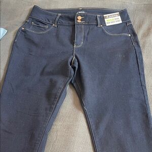 d. jeans  Women's High Rise Jeans - Dark Blue - good  stretch !
